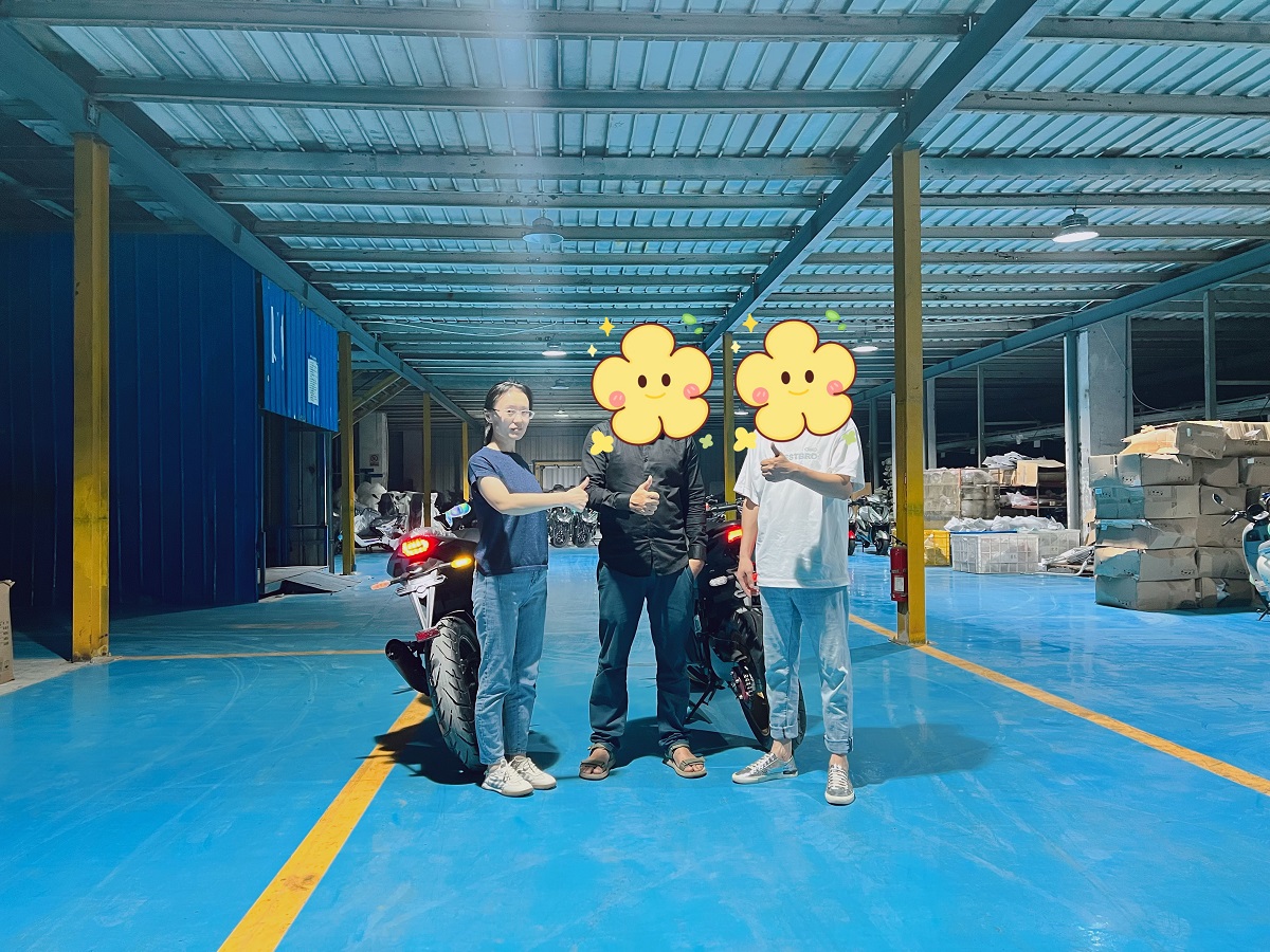 WELCOME CUSTOMERS FROM BANGLADESH TO VISIT OUR FACTORY!
